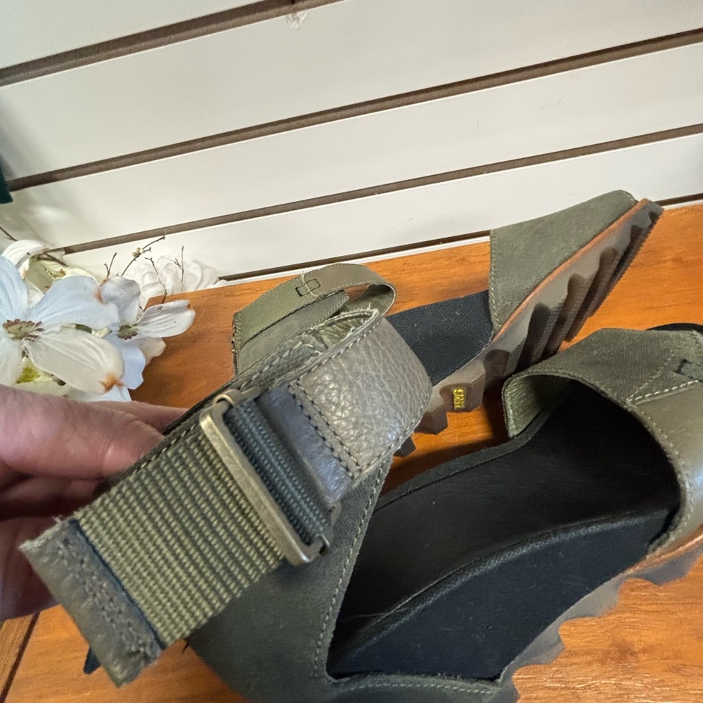 Sorel Joanie Olive Green Ankle Strap Wedge Sandals - Picture 6 of 8